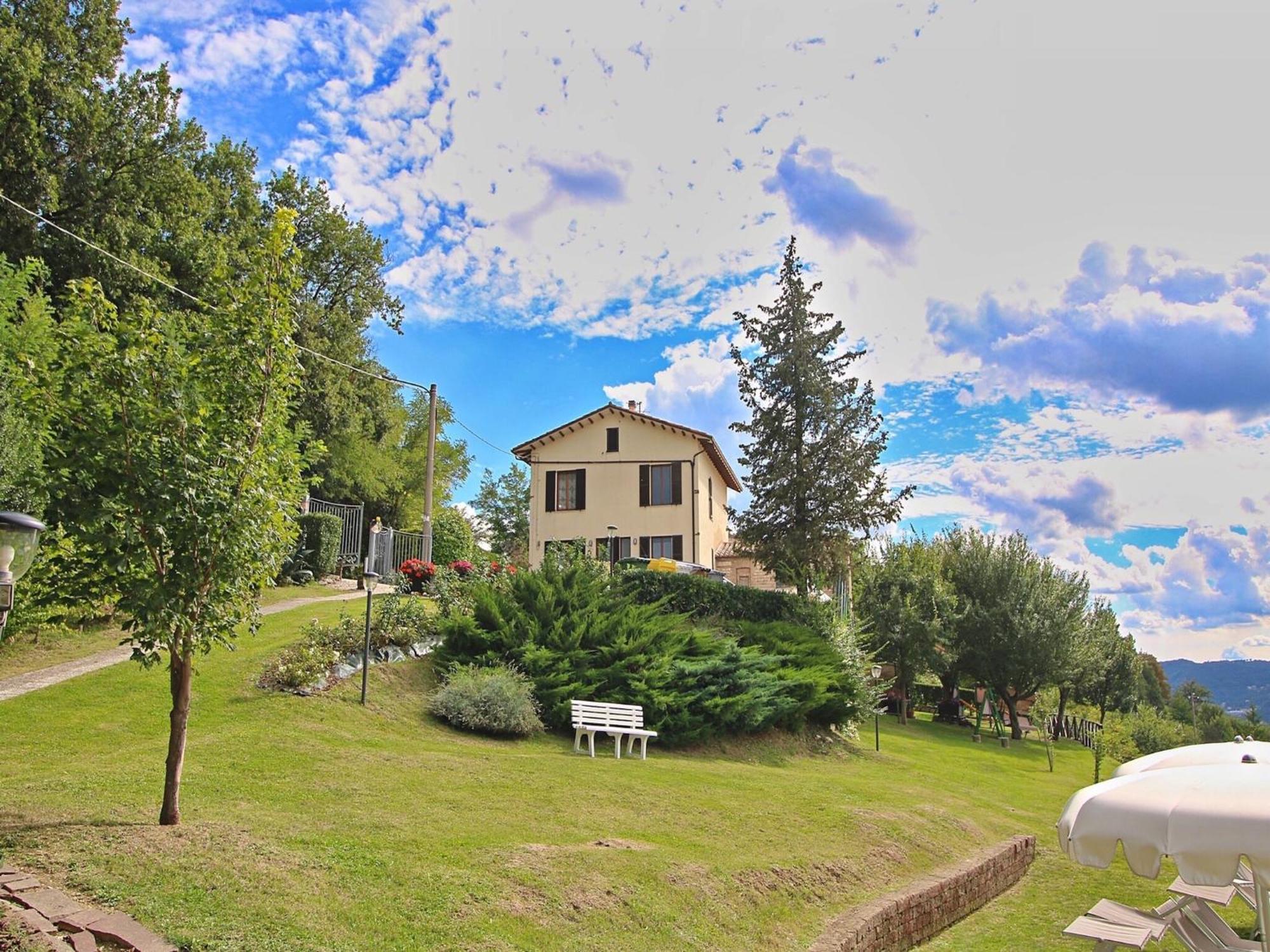 Nice Flat In Arcevia With Swimming Pool Buitenkant foto