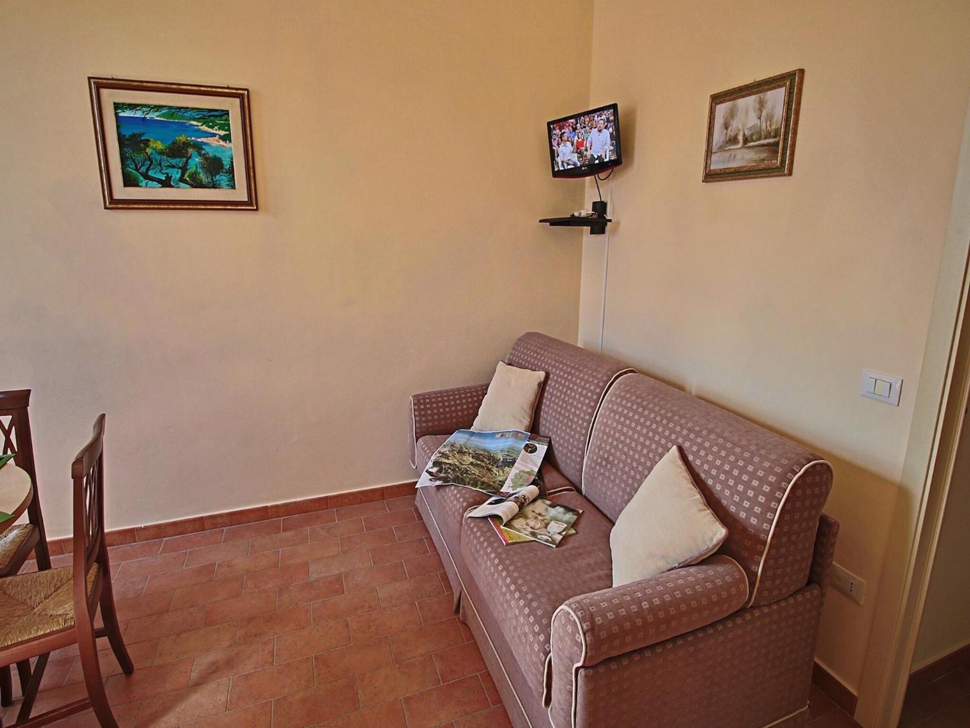 Nice Flat In Arcevia With Swimming Pool Buitenkant foto