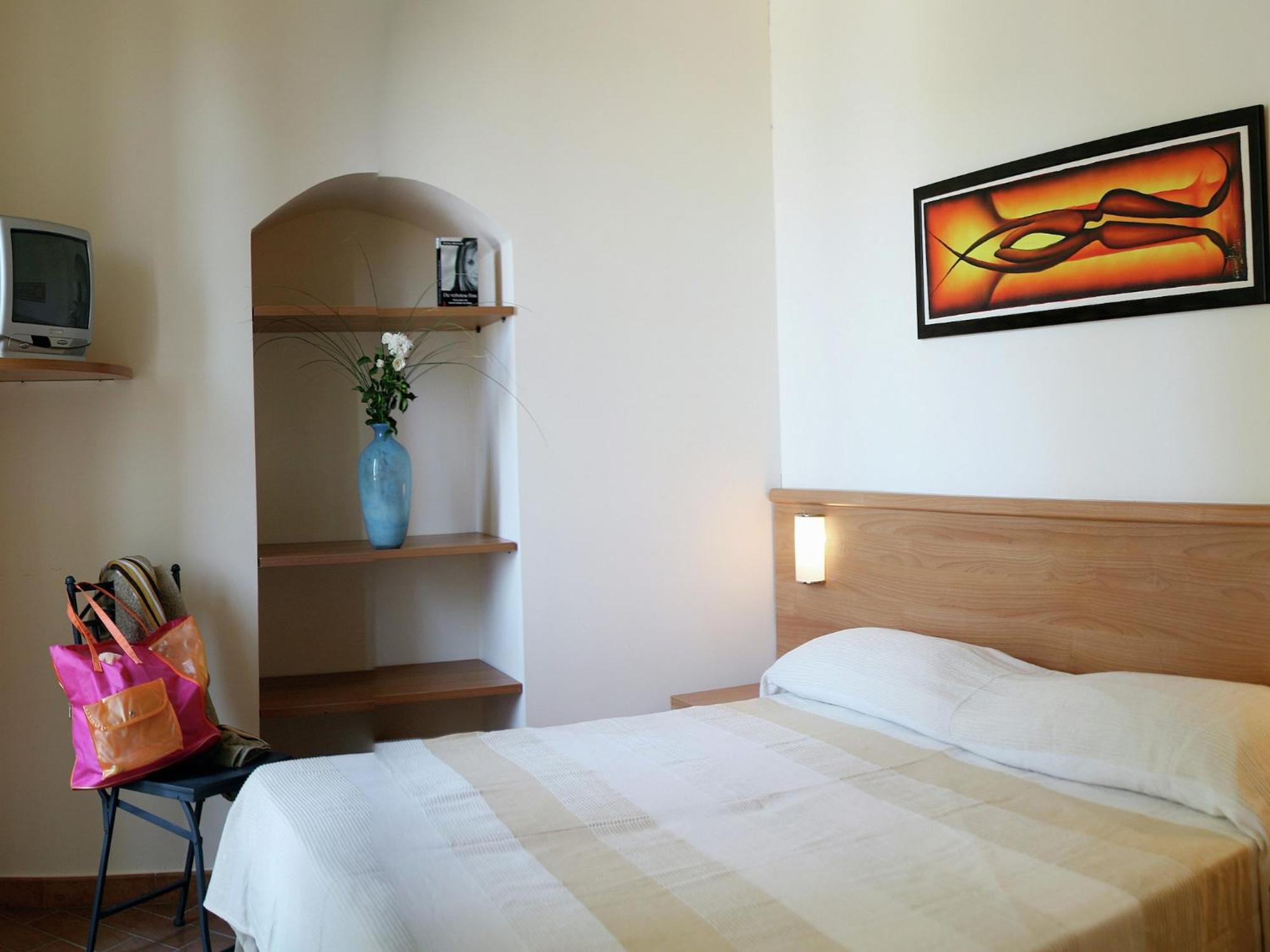 Nice Flat In Arcevia With Swimming Pool Buitenkant foto
