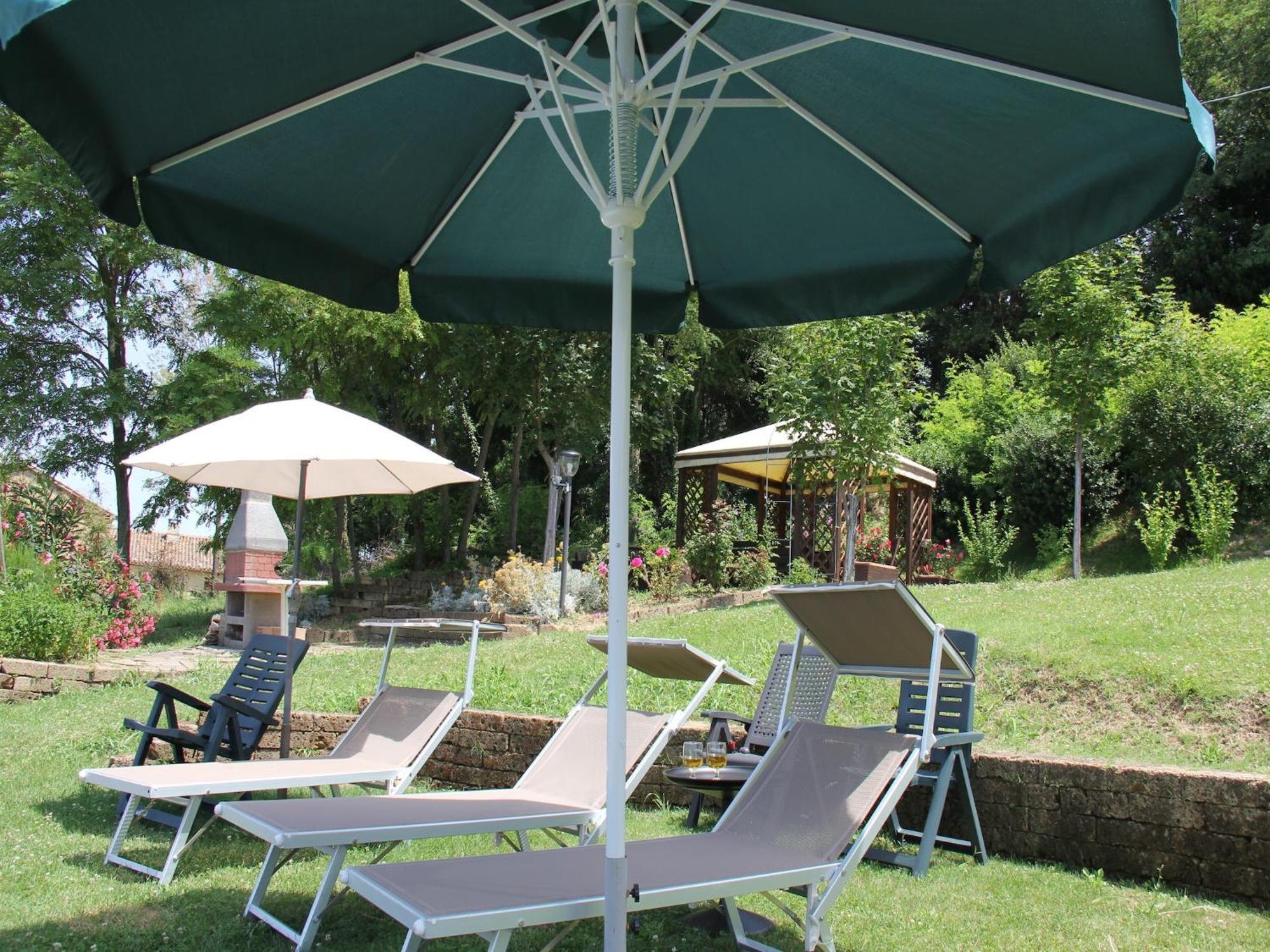 Nice Flat In Arcevia With Swimming Pool Buitenkant foto